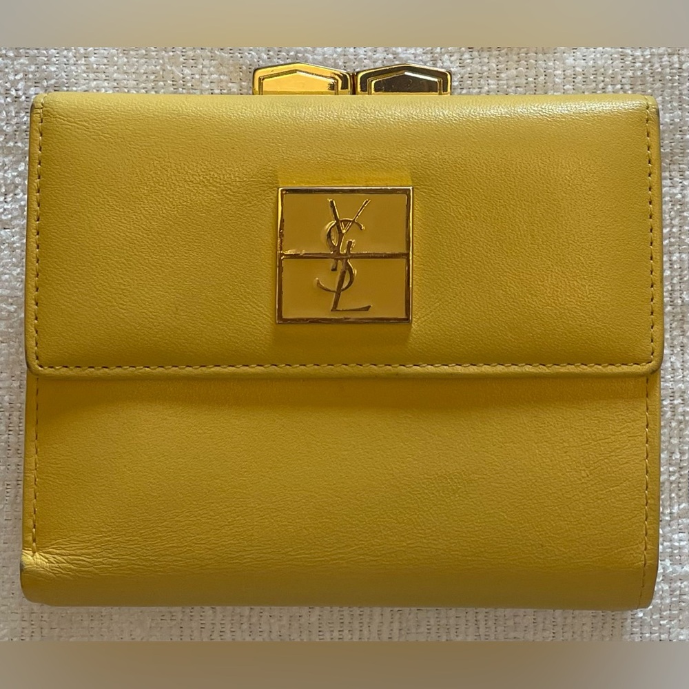Yves Saint Laurent VINTAGE Authentic Sunflower Yellow Leather Compact Wallet - Picture 1 of 16